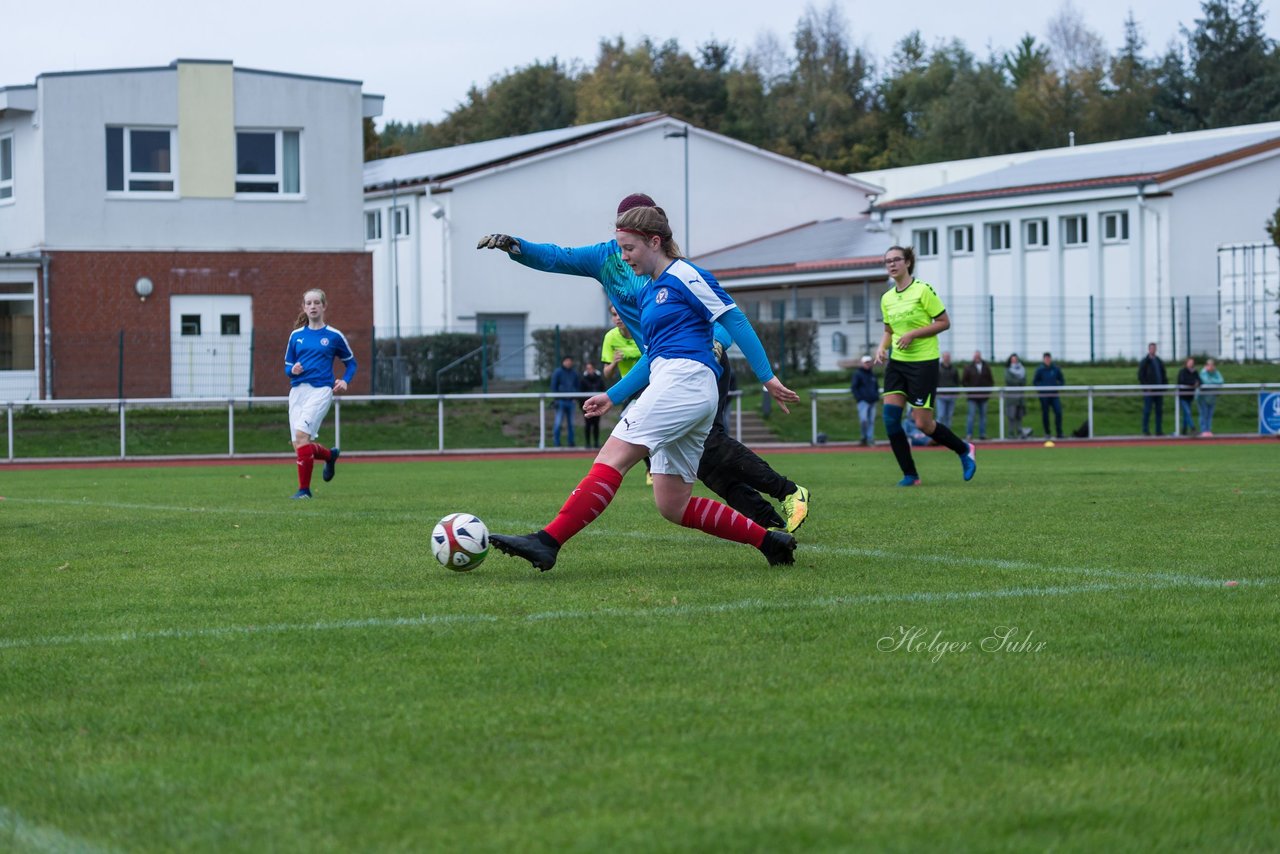 Bild 193 - B-Juniorinnen TSV Schoenberg - Holstein Kiel : Ergebnis: 0:23